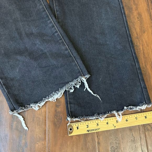 WEWOREWHAT High Rise Raw Hem Dad Jeans in Black - Picture 13 of 13